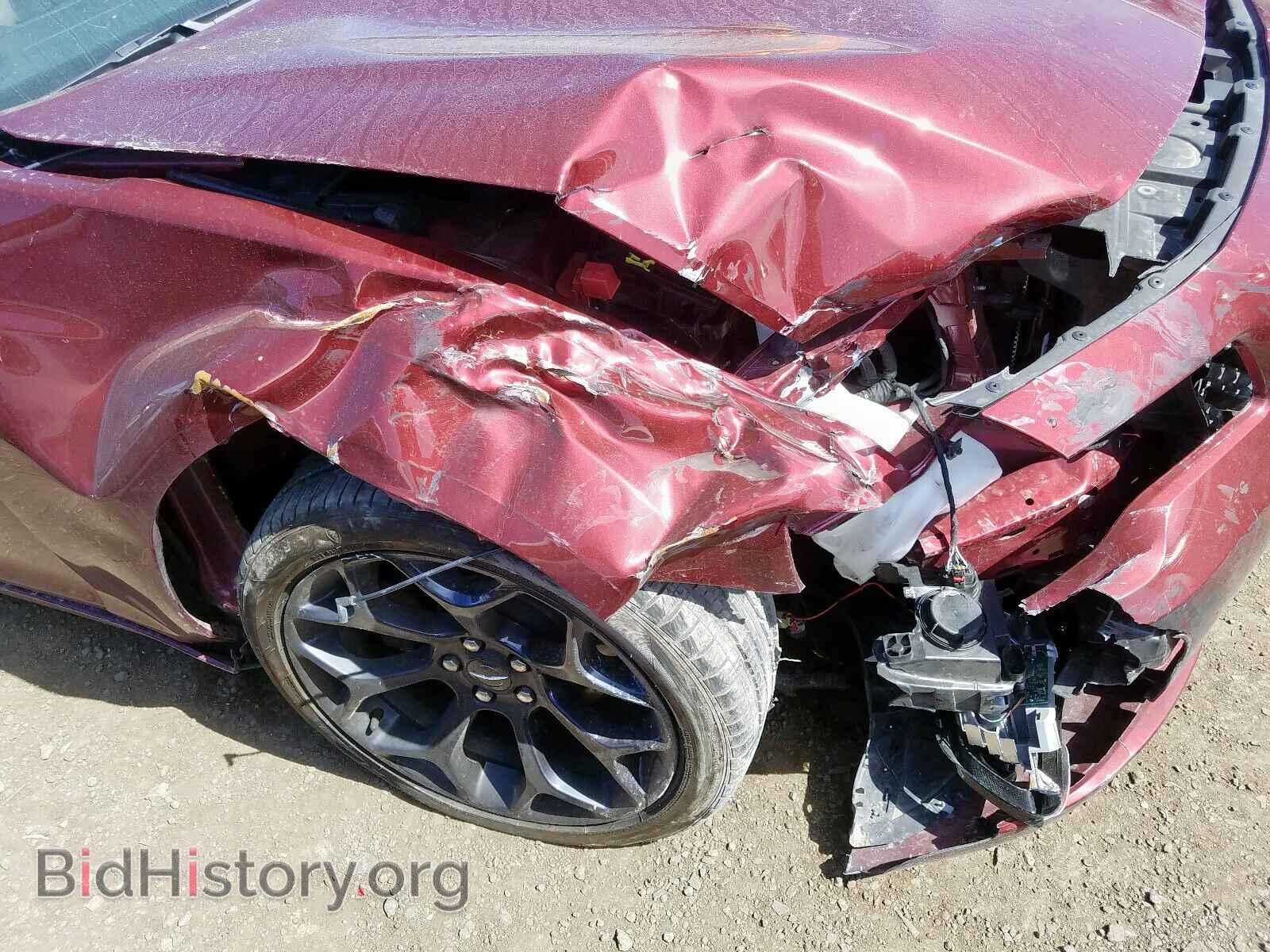 2019 CHRYSLER 300 - VIN: 2C3CCAAG3KH651423 - Фото 9