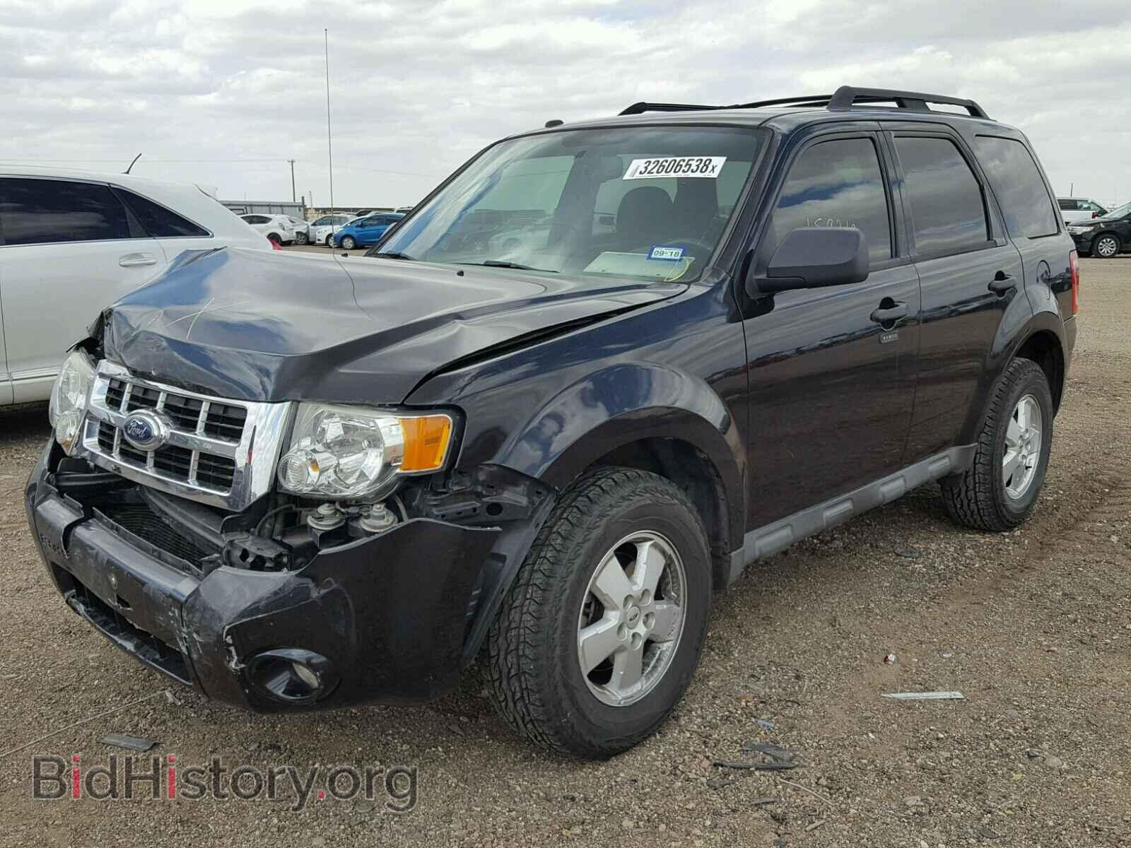 2011 FORD ESCAPE - VIN: 1FMCU0D76BKC51150 - Фото 2