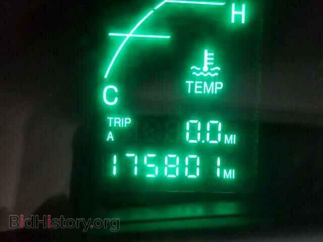 2000 CADILLAC DEVILLE - VIN: 1G6KD54YXYU248063 - Фото 8