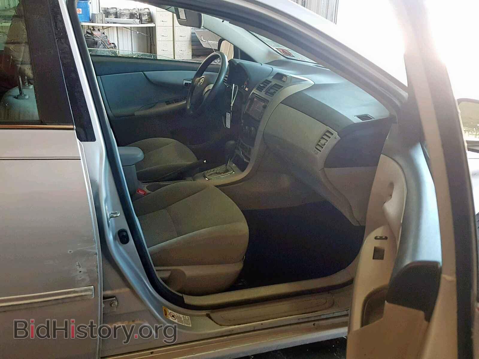 2013 TOYOTA COROLLA BA - VIN: 2T1BU4EE0DC954459 - Фото 5