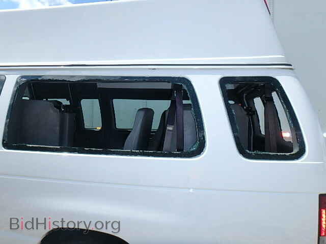 2010 FORD ECONOLINE - VIN: 1FTNS2EW0ADA86347 - Photo 10