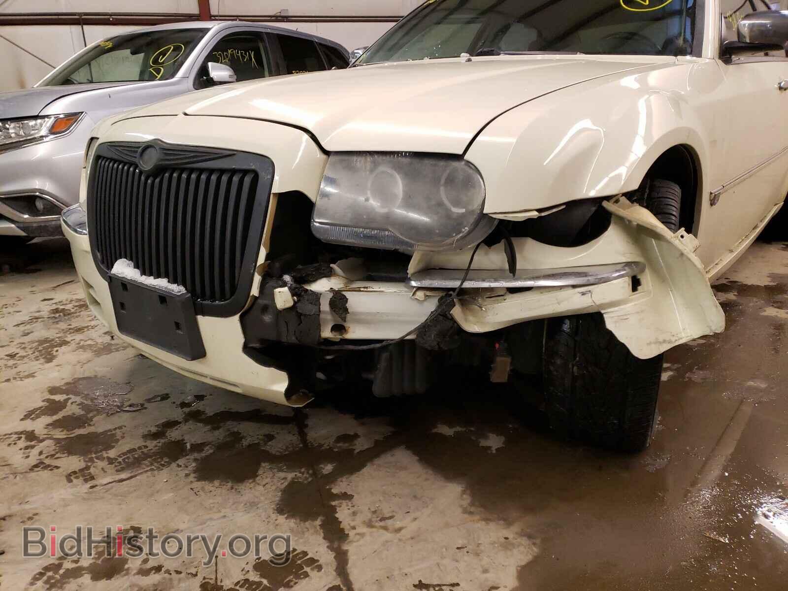 2006 CHRYSLER 300 - VIN: 2C3LK63H46H428366 - Фото 9