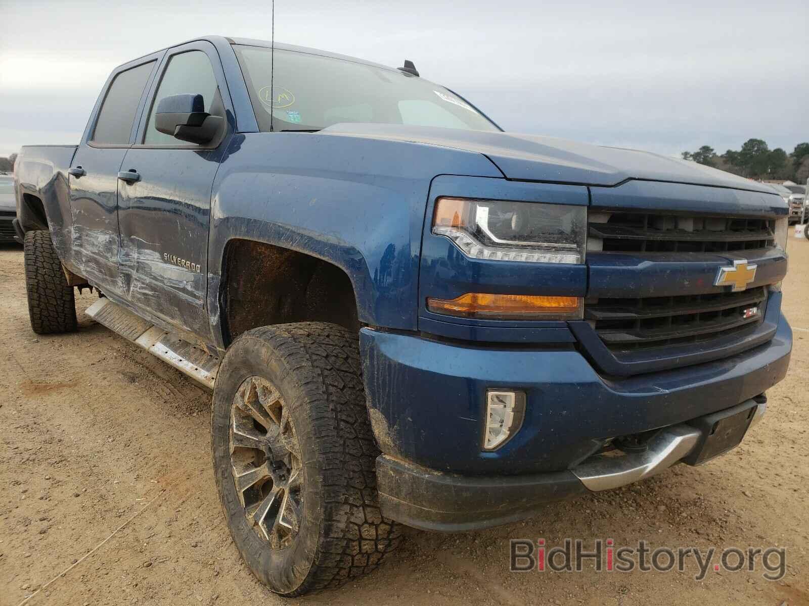 Фотография 3GCUKREC7HG136300 - CHEVROLET SILVERADO 2017