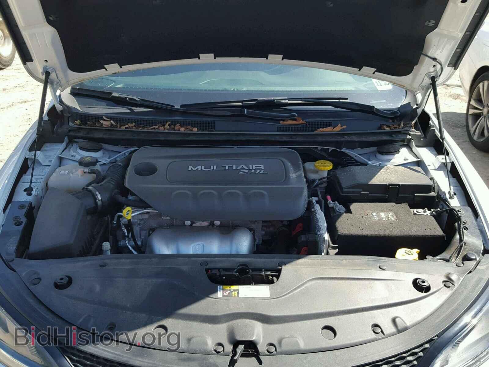 2016 CHRYSLER 200 - VIN: 1C3CCCBB6GN114932 - Фото 7