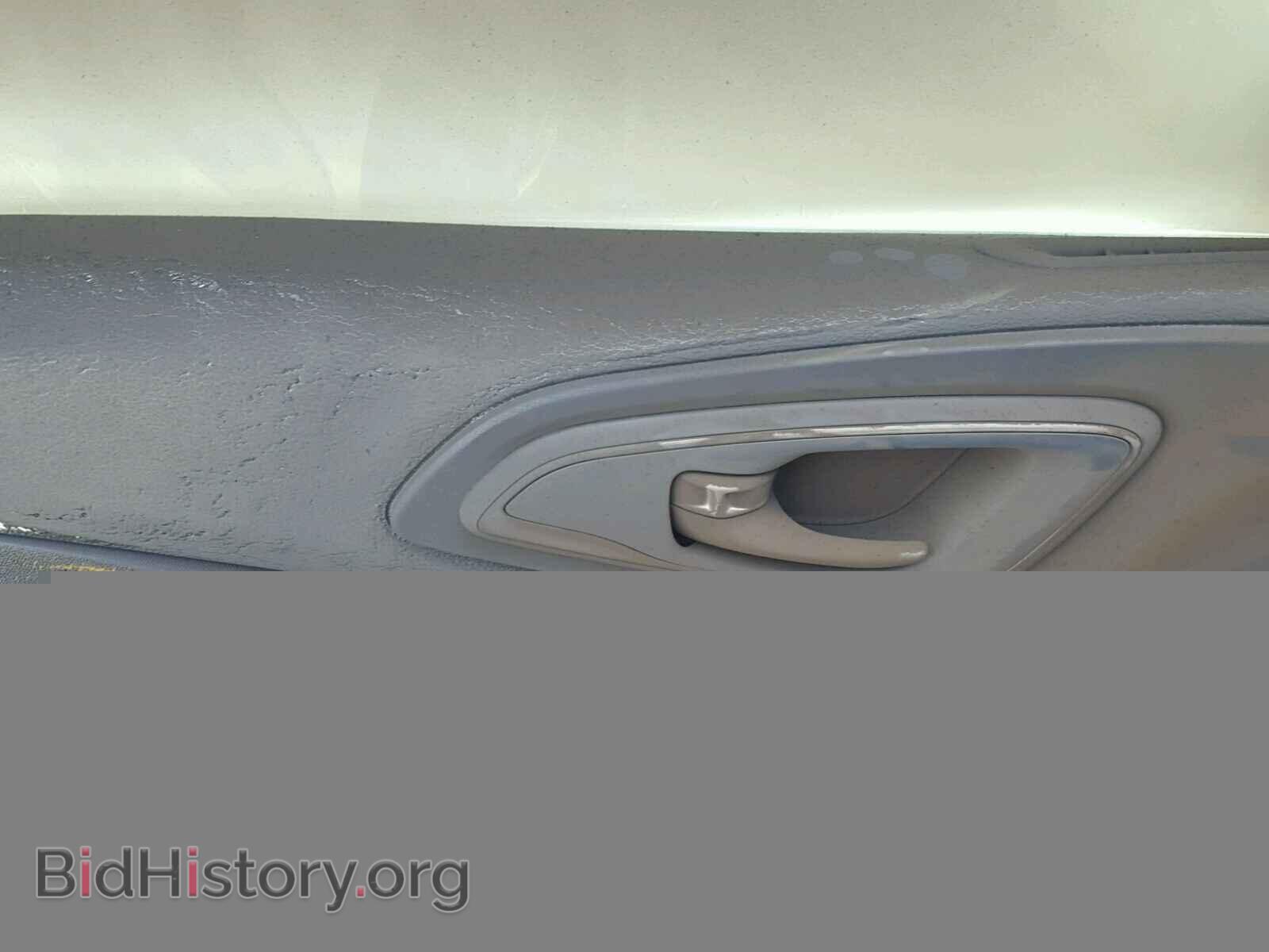 2016 CHRYSLER 200 - VIN: 1C3CCCAB8GN124895 - Фото 9