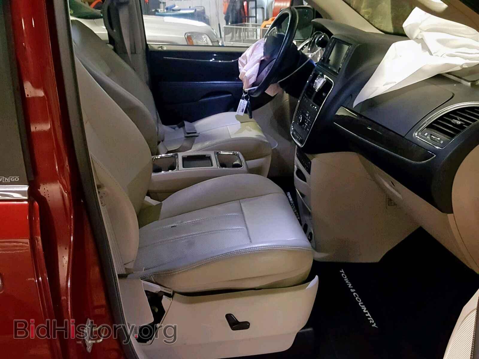 2011 CHRYSLER TOWN & COU - VIN: 2A4RR8DG1BR616036 - Фото 5