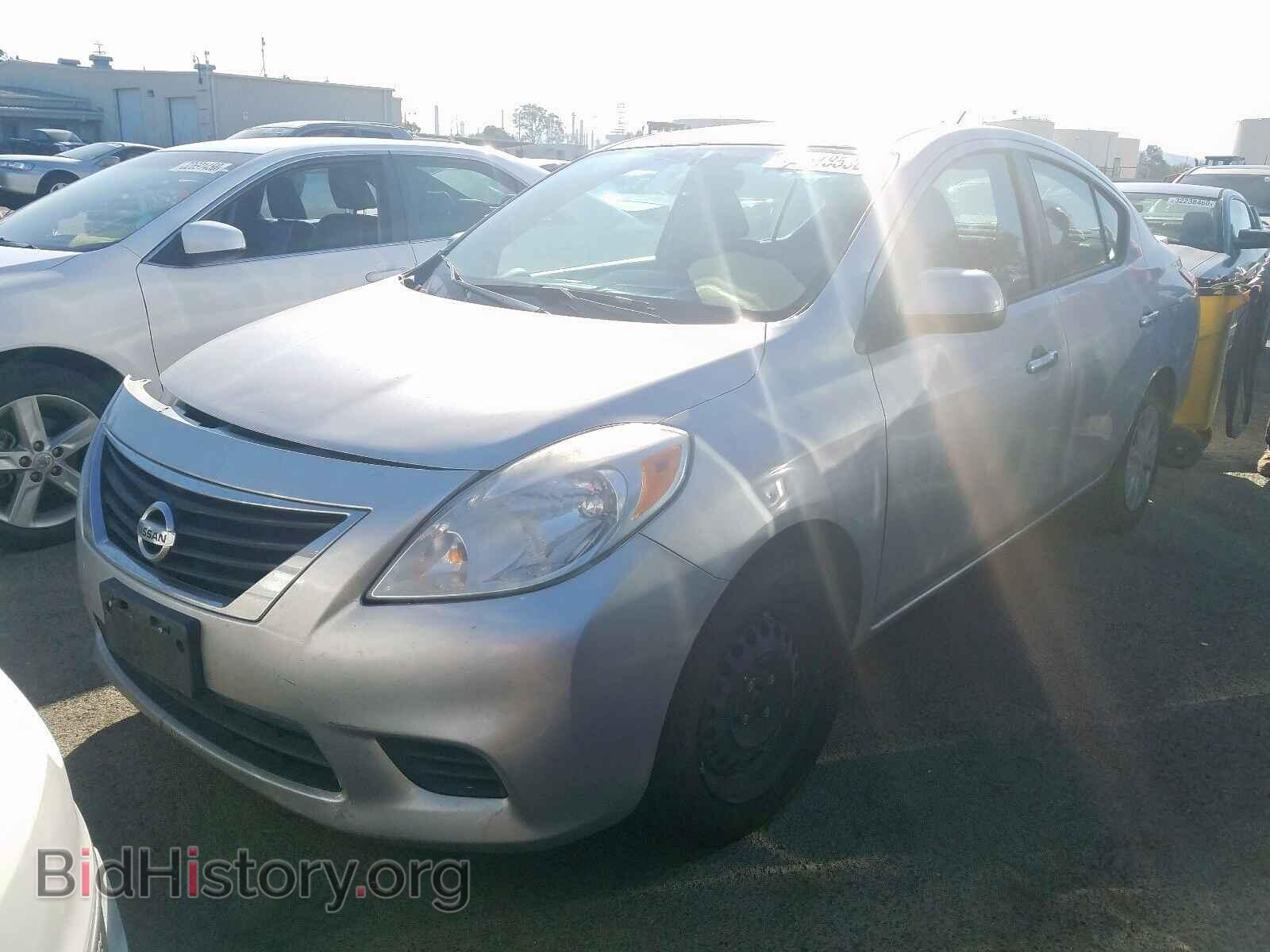 2013 NISSAN VERSA - VIN: 3N1CN7AP2DL885204 - Фото 2