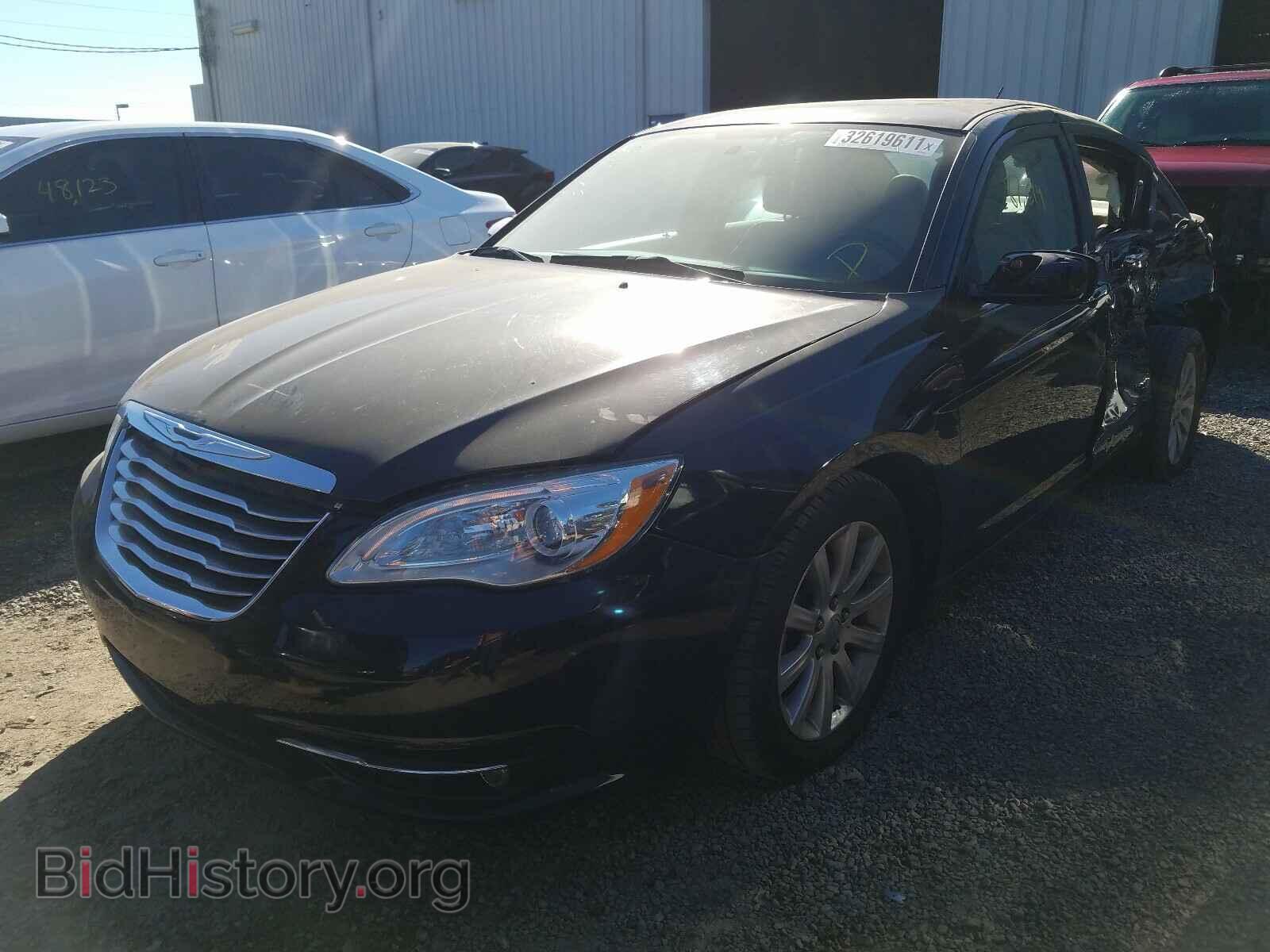 2013 CHRYSLER 200 - VIN: 1C3CCBCG0DN767255 - Photo 2