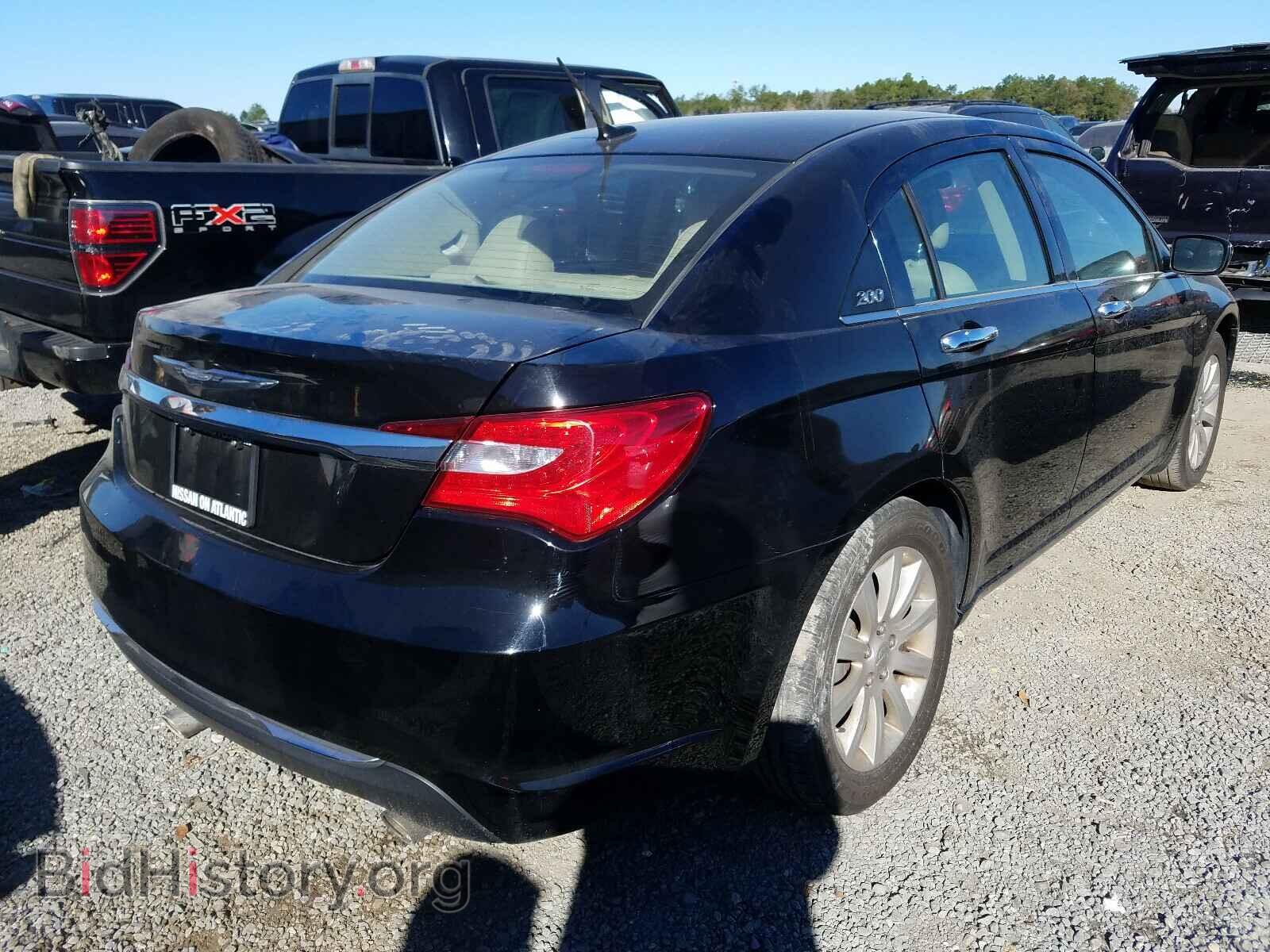 2013 CHRYSLER 200 - VIN: 1C3CCBCG0DN767255 - Photo 4