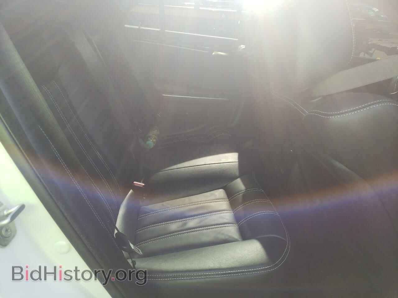 2021 CHRYSLER 300 - VIN: 2C3CCABG3MH542168 - Фото 4