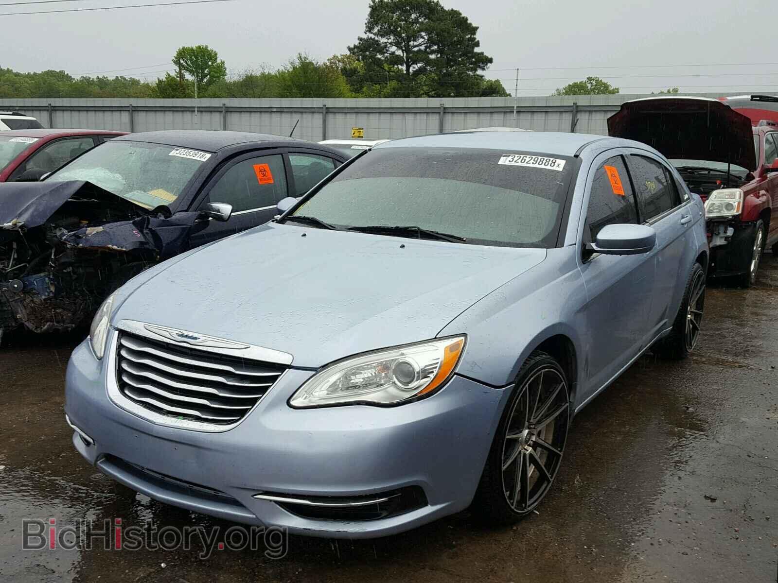 2012 CHRYSLER 200 - VIN: 1C3CCBAB3CN261778 - Фото 2