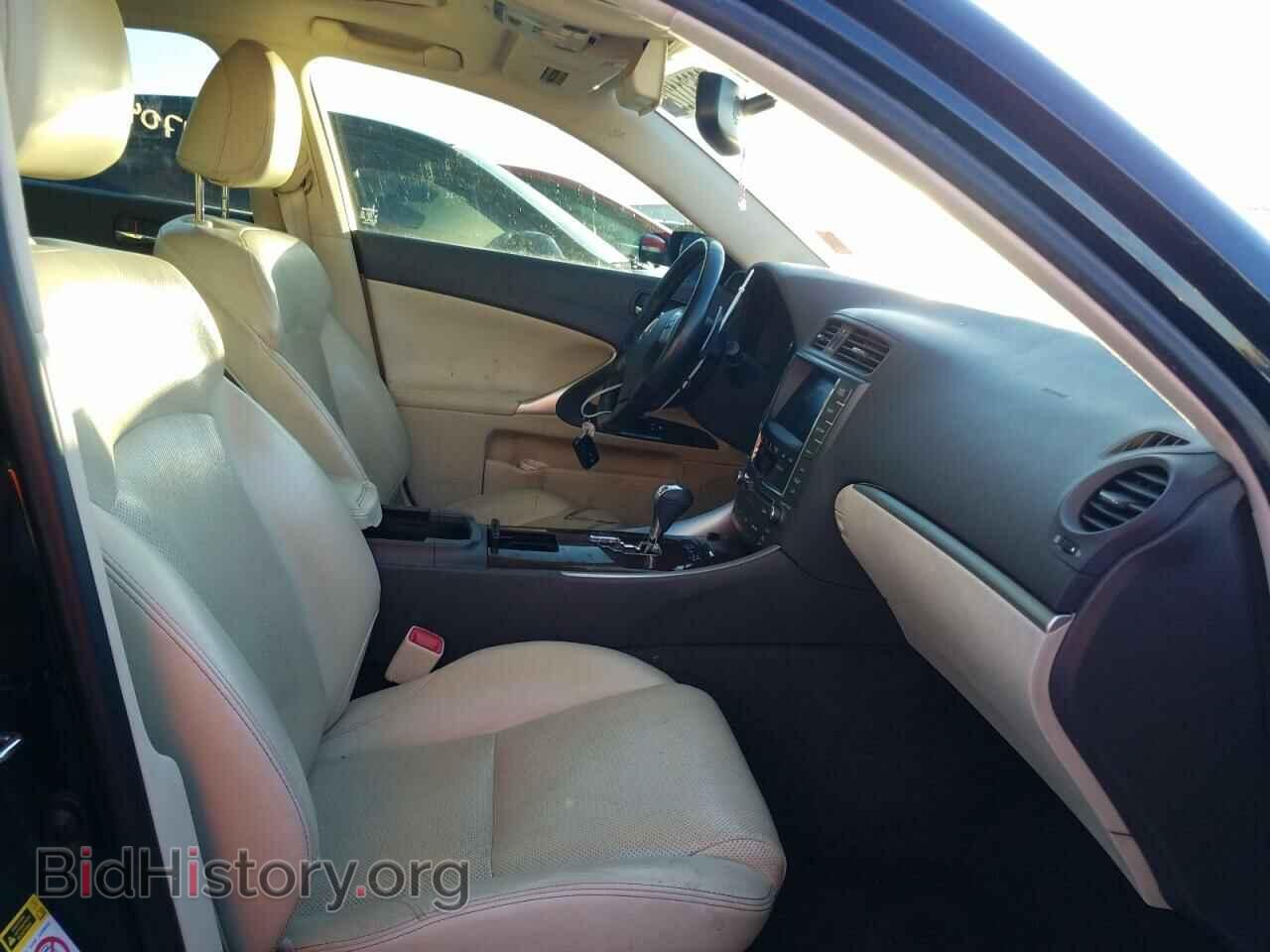 2011 LEXUS IS - VIN: JTHCF5C20B5050780 - Фото 5