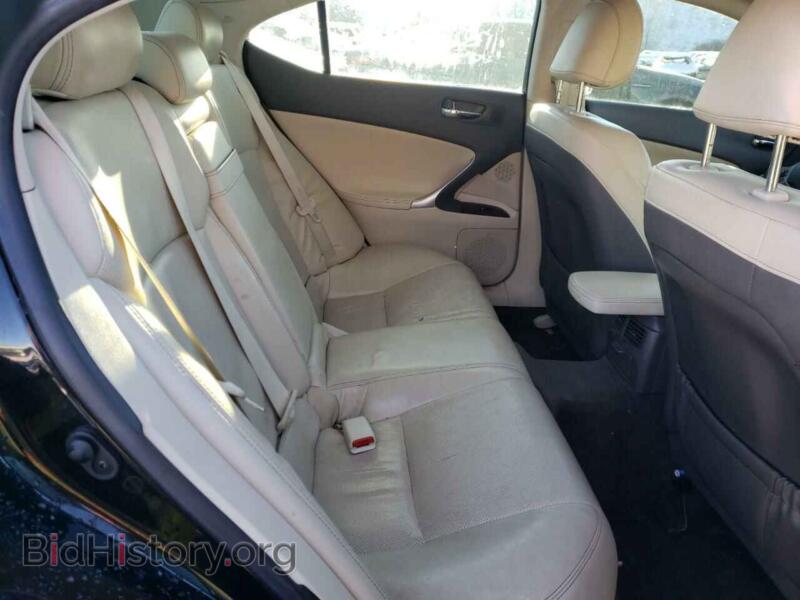 2011 Lexus IS (VIN JTHCF5C20B5050780) — фото 6 из 10