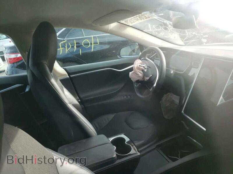 2016 Tesla MODEL S (VIN 5YJSA1E20GF152524) — photo 9 of 10
