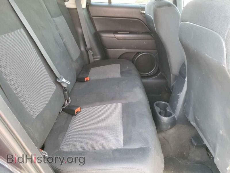 2014 Jeep COMPASS (VIN 1C4NJCBA5ED731498) — photo 6 of 10