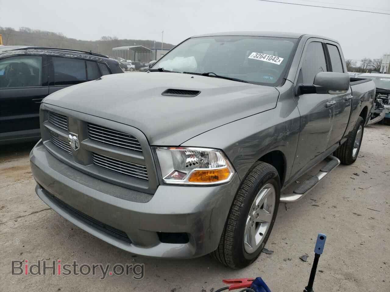 2011 DODGE RAM 1500 - VIN: 1D7RB1GT2BS629022 - Фото 2