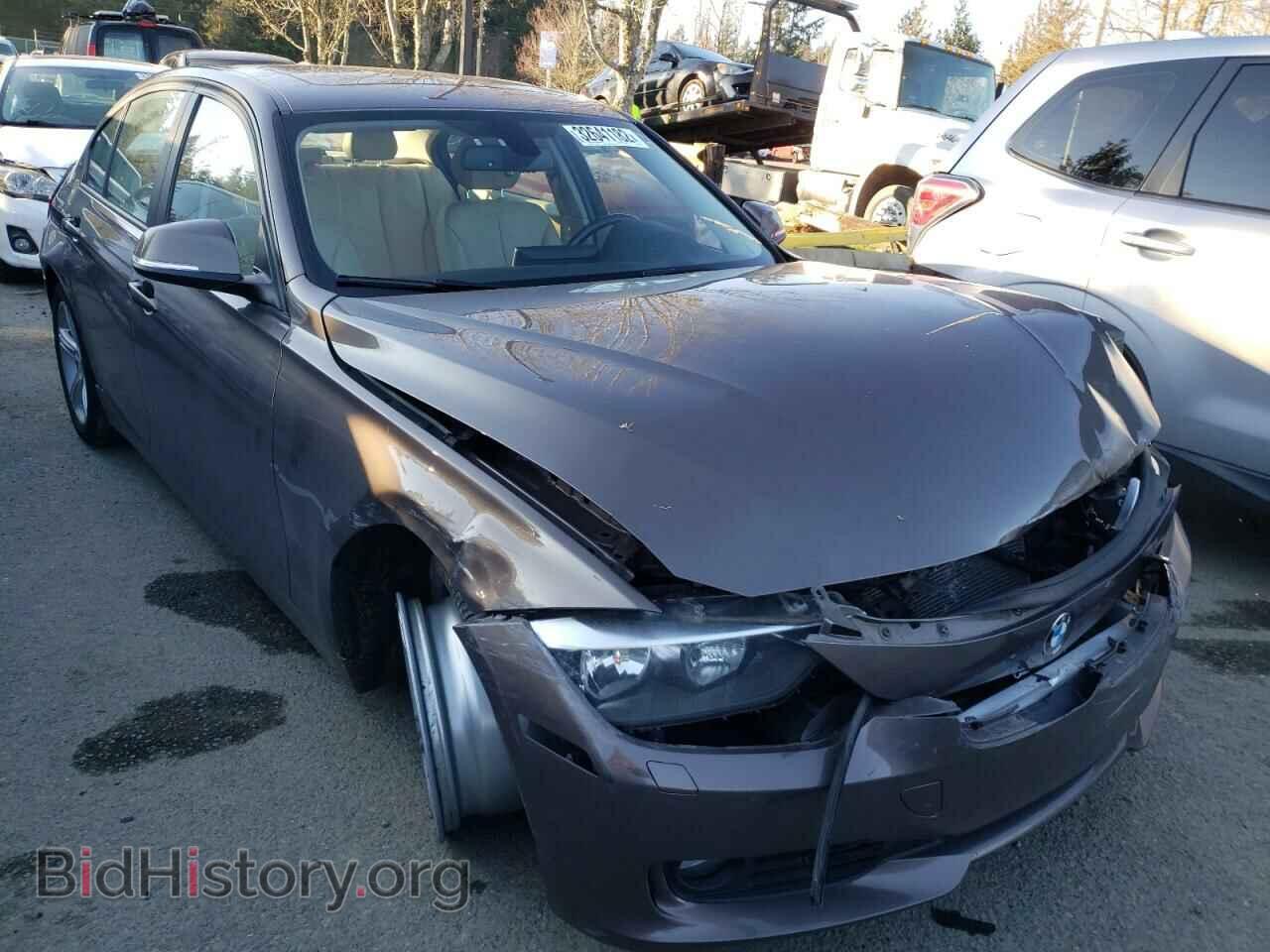 Photo WBA3B3C57DF540056 - BMW 3 SERIES 2013