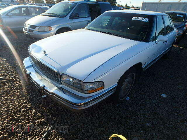 1996 BUICK PARK AVE - VIN: 1G4CU5216TH604190 - Фото 2