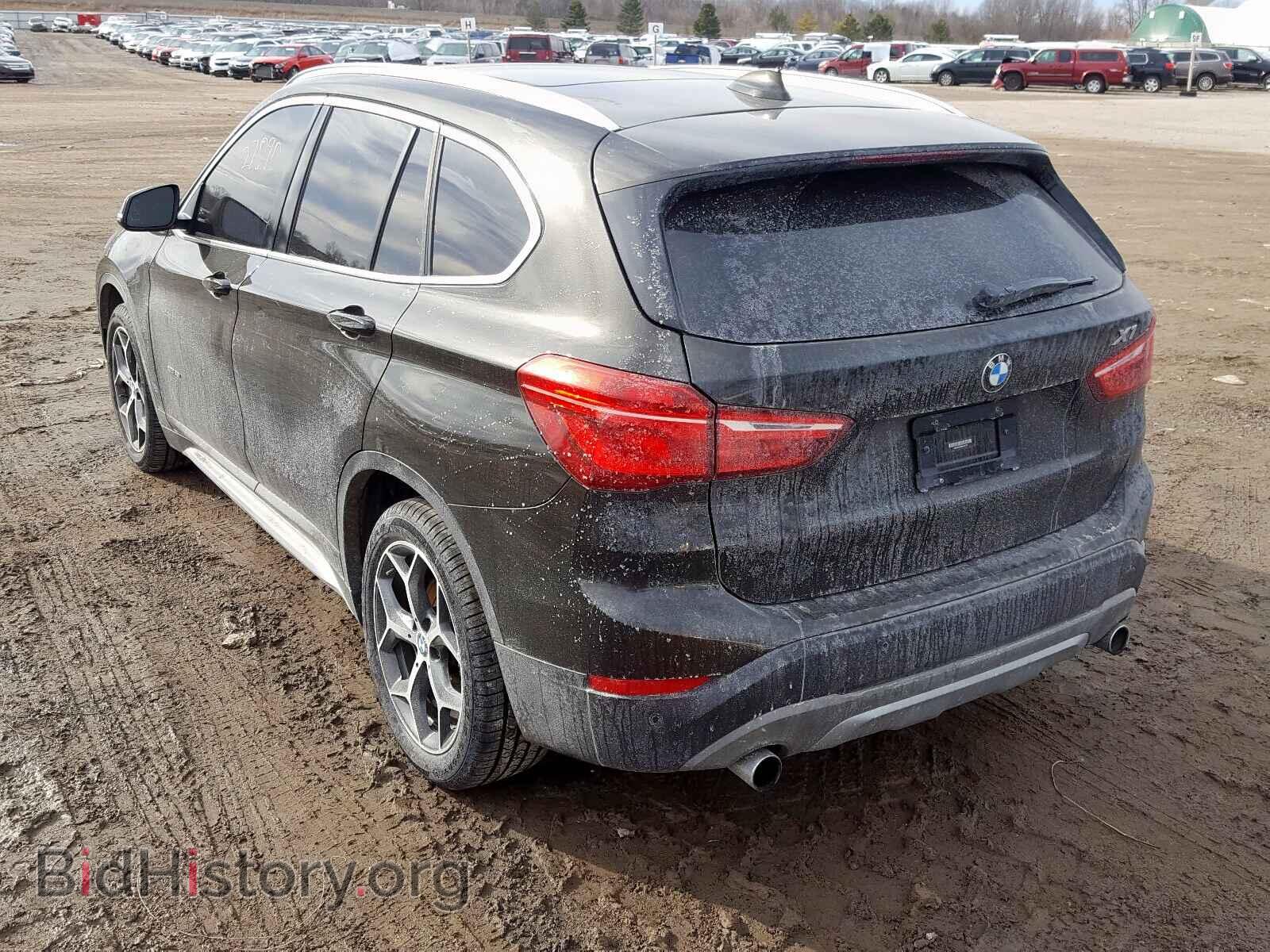 2017 BMW X1 - VIN: WBXHT3C38H5F73170 - Фото 3