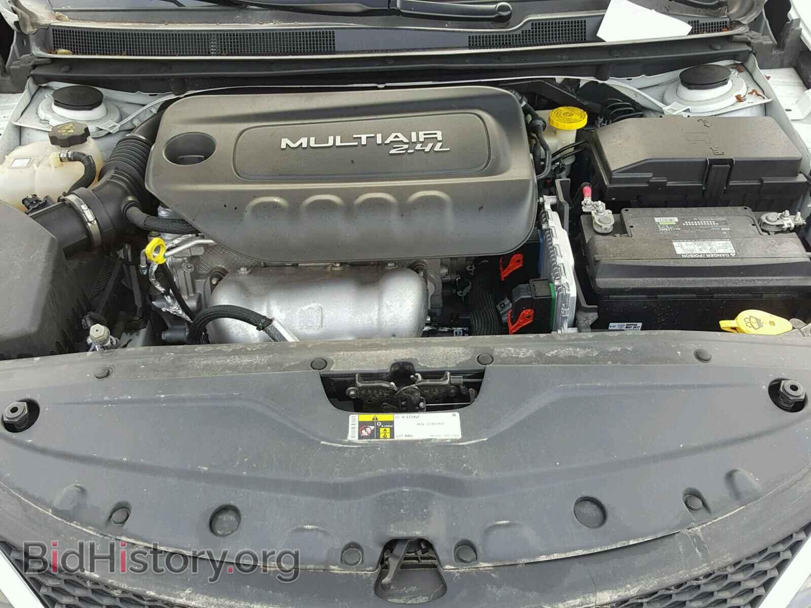 2015 CHRYSLER 200 - VIN: 1C3CCCAB0FN724213 - Фото 7