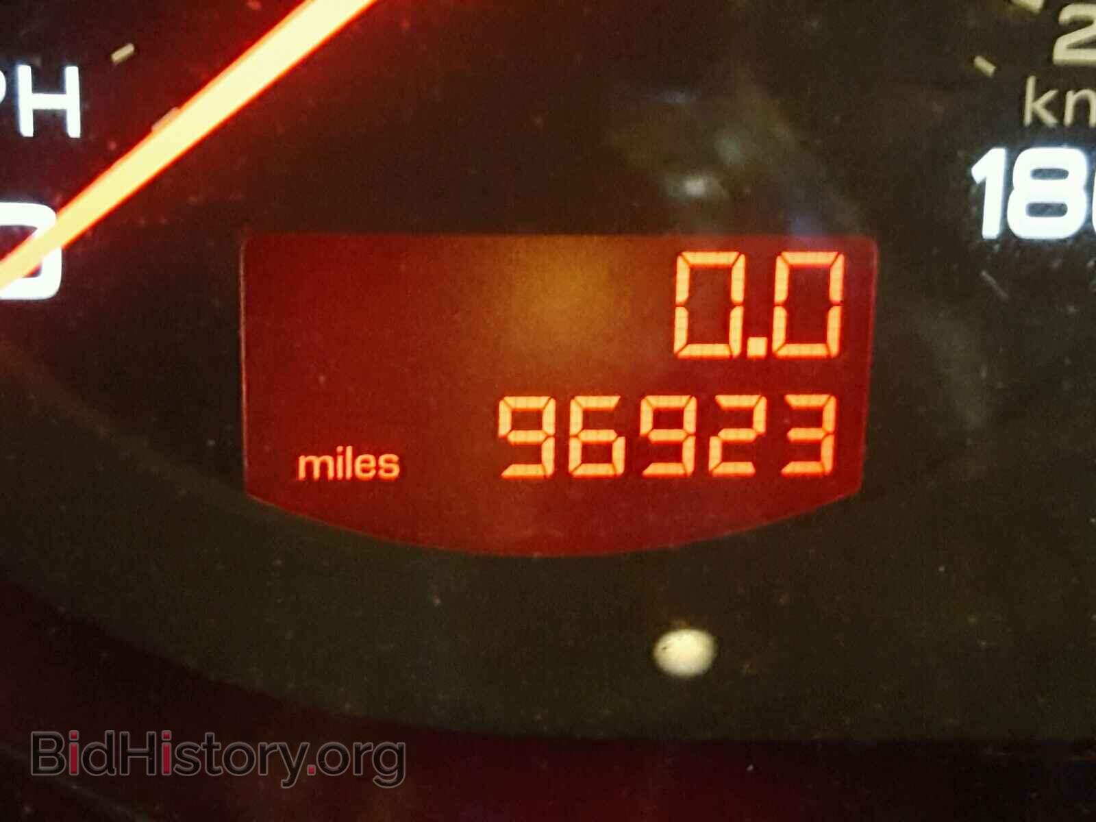 2011 AUDI Q7 - VIN: WA1DGAFE7BD002579 - Фото 8