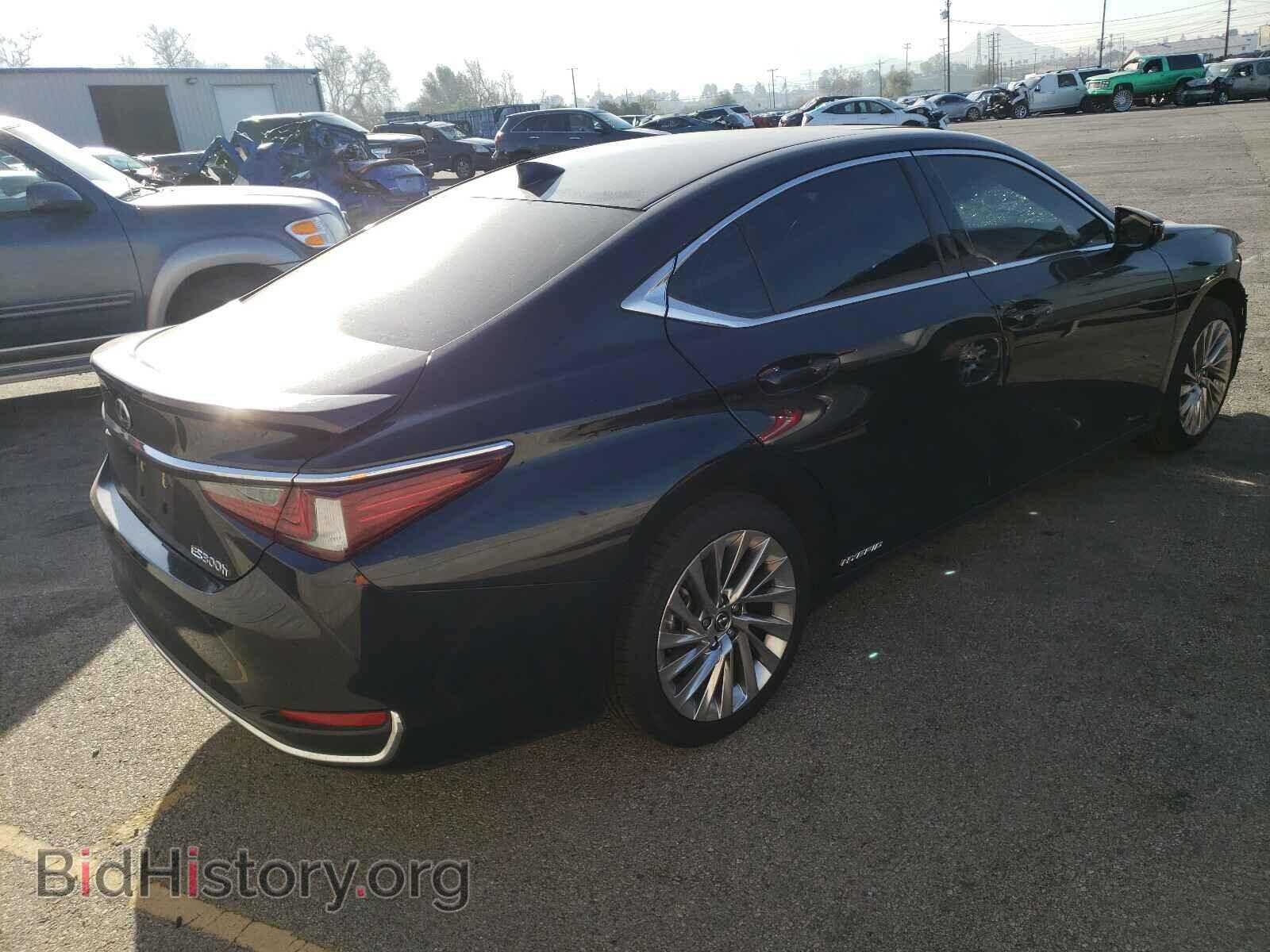 2019 LEXUS ES300 - VIN: JTHB21B18K2038404 - Фото 4