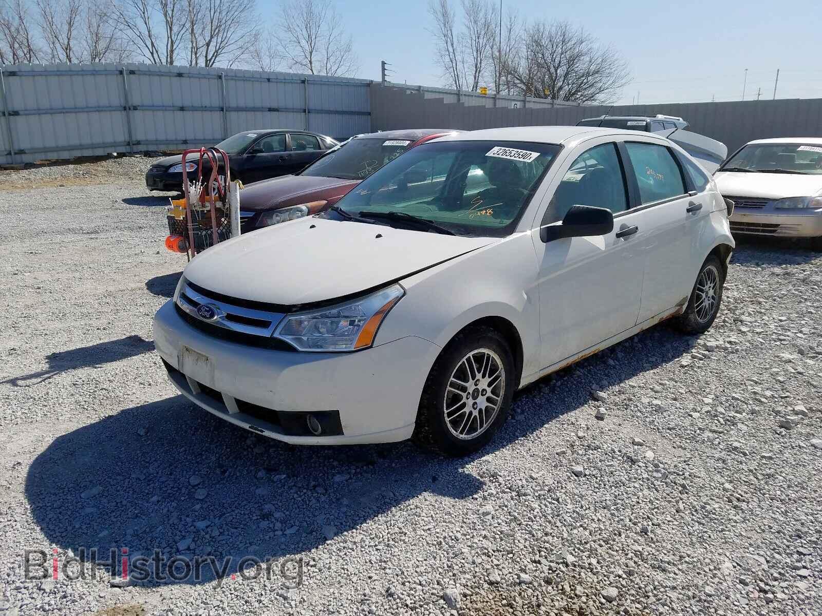 2011 FORD FOCUS - VIN: 1FAHP3FN4BW130498 - Фото 2