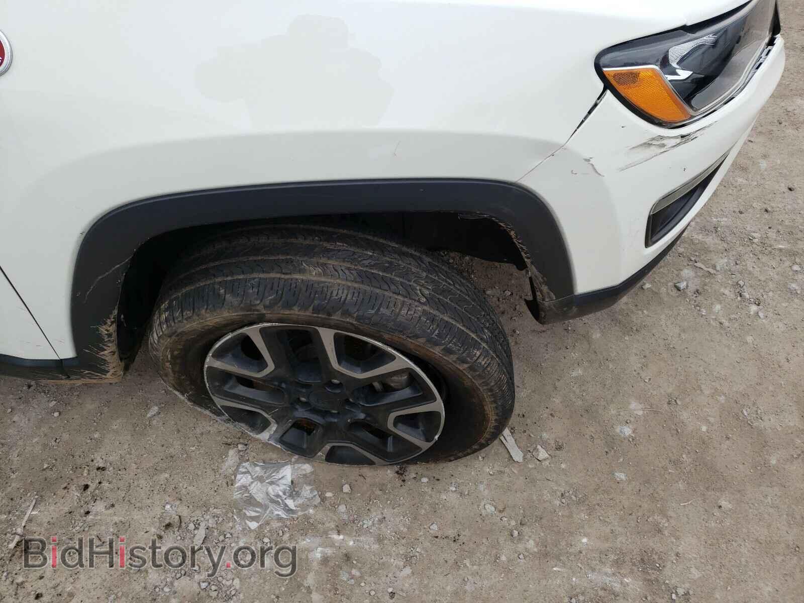 2019 JEEP COMPASS - VIN: 3C4NJDDB6KT752555 - Фото 9