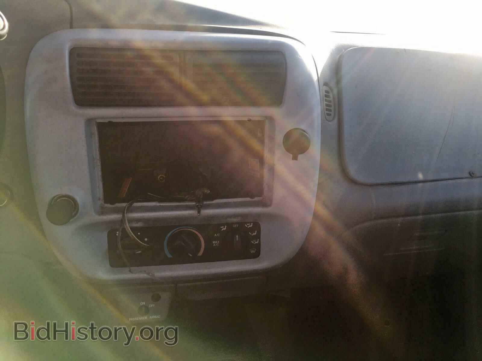 1998 MAZDA B2500 - VIN: 4F4YR12C4WTM41456 - Фото 9