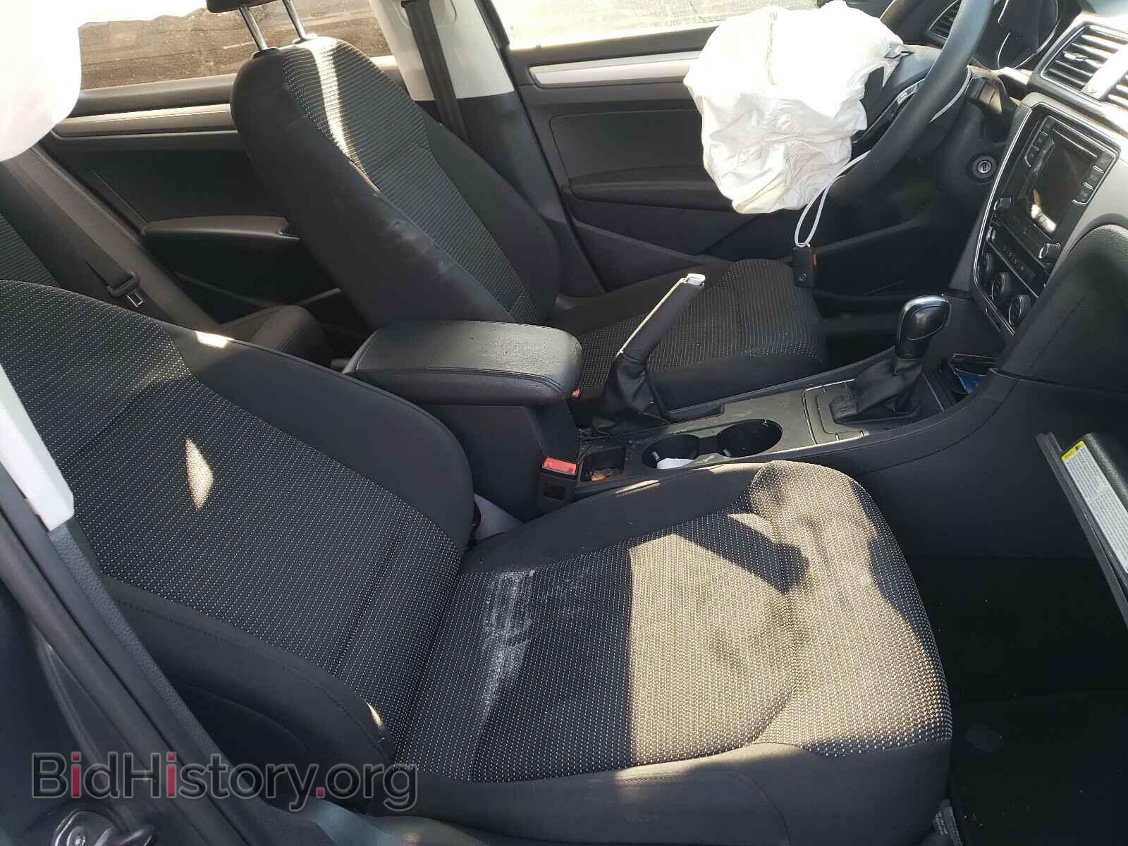2017 VOLKSWAGEN PASSAT - VIN: 1VWAT7A30HC018549 - Фото 5