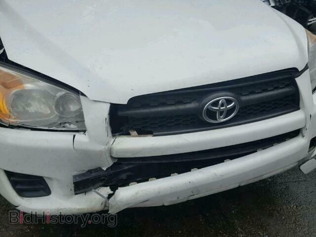 2011 TOYOTA RAV4 - VIN: 2T3KF4DV8BW099833 - Фото 9