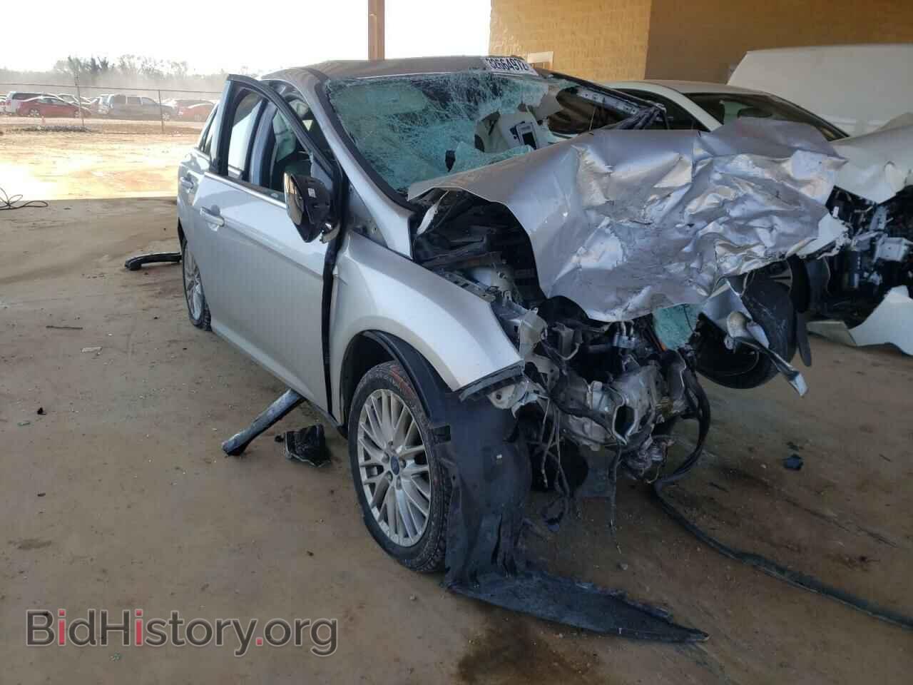 Фотография 1FAHP3M23CL395831 - FORD FOCUS 2012