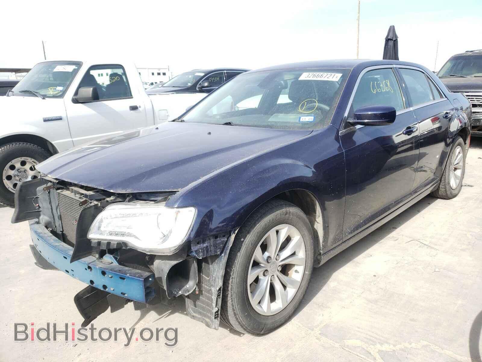 2016 CHRYSLER 300 - VIN: 2C3CCAAG0GH167295 - Фото 2