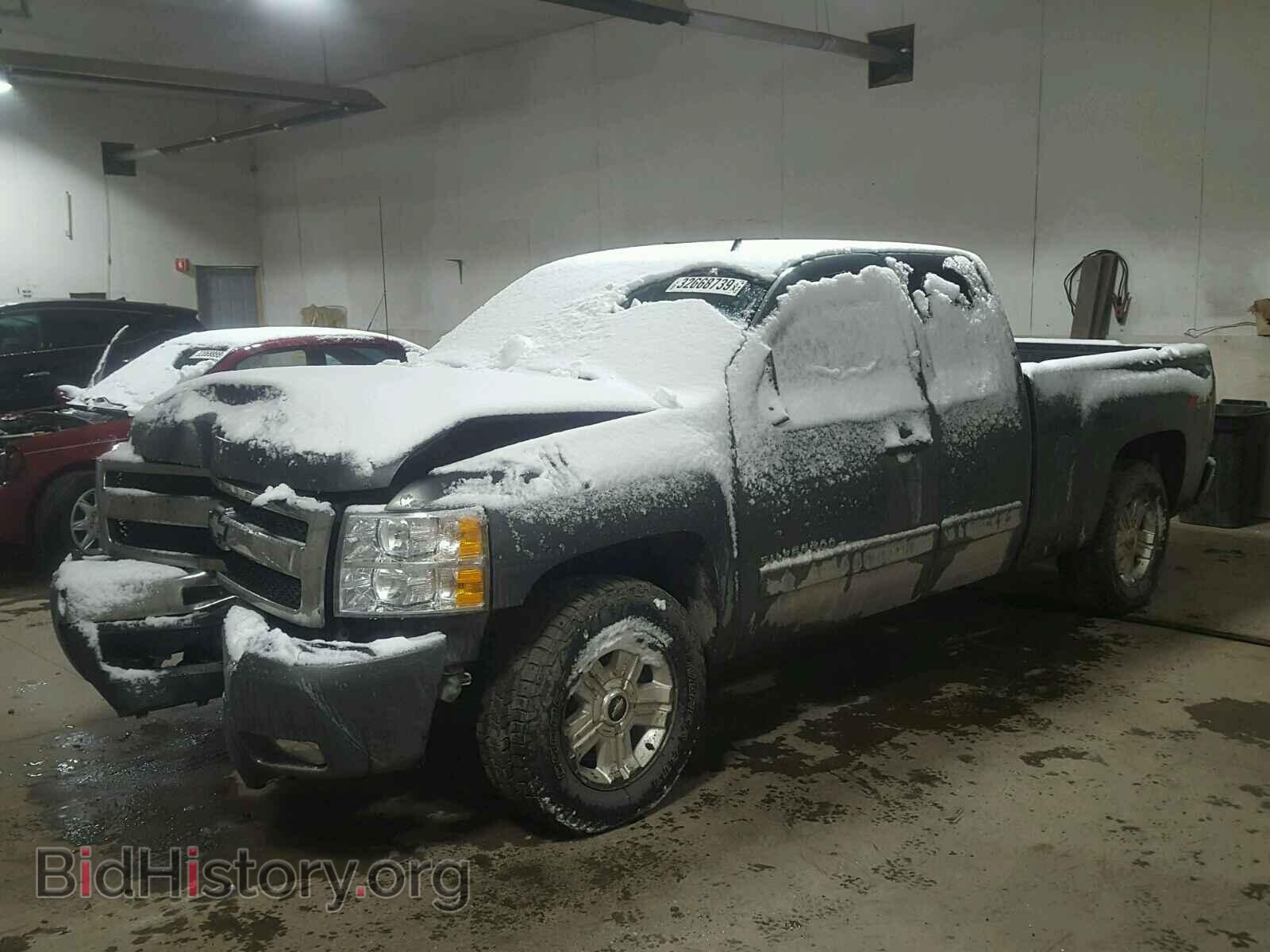 2011 CHEVROLET SILVERADO - VIN: 1GCRKSE37BZ367685 - Фото 2