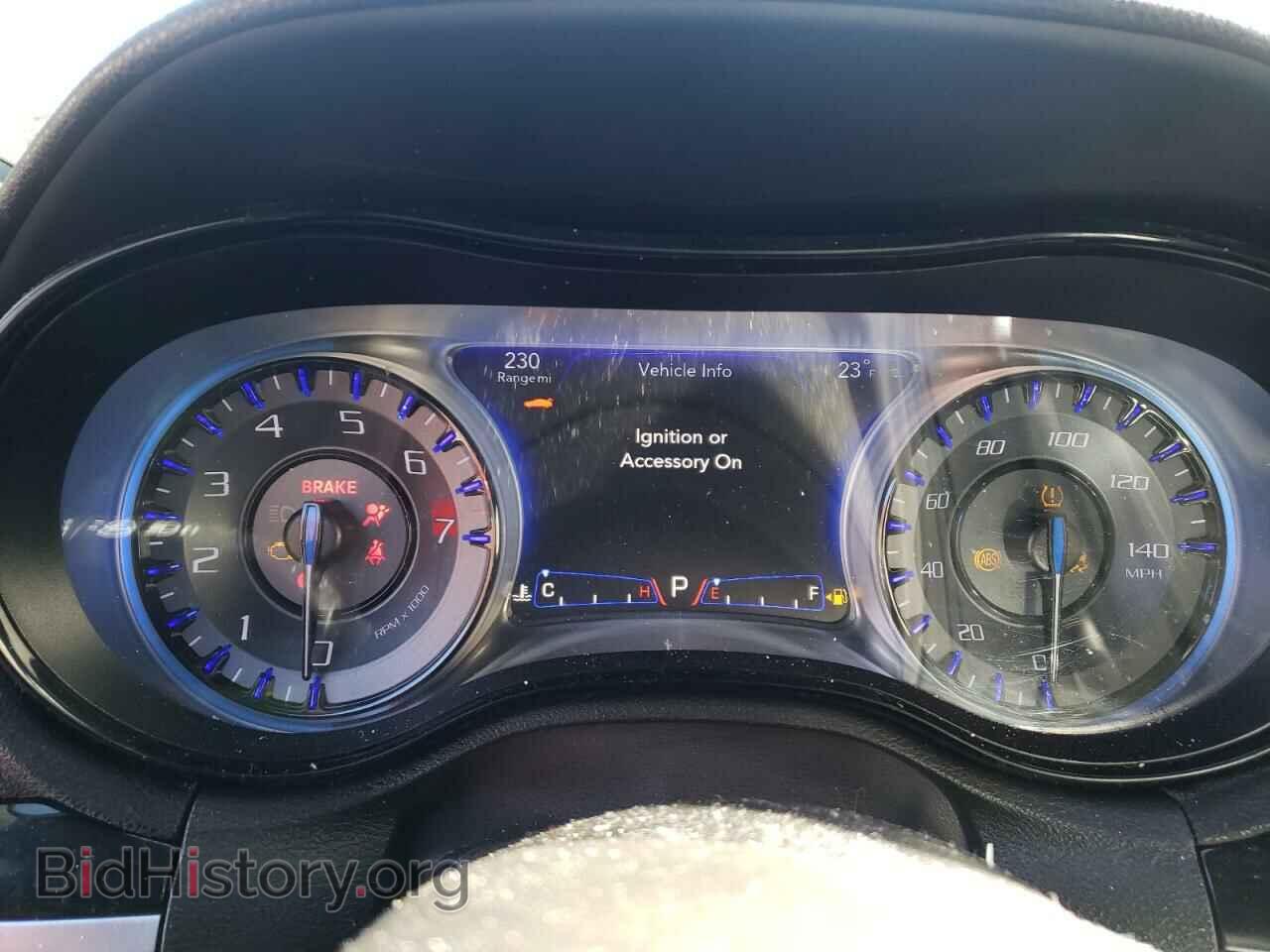 2018 CHRYSLER 300 - VIN: 2C3CCAGG7JH276108 - Фото 8