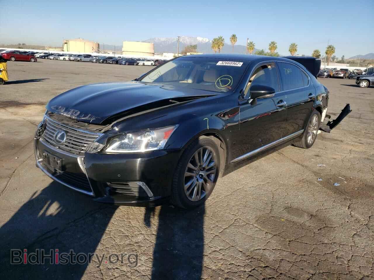 2016 LEXUS LS460 - VIN: JTHGL5EF9G5056076 - Photo 2