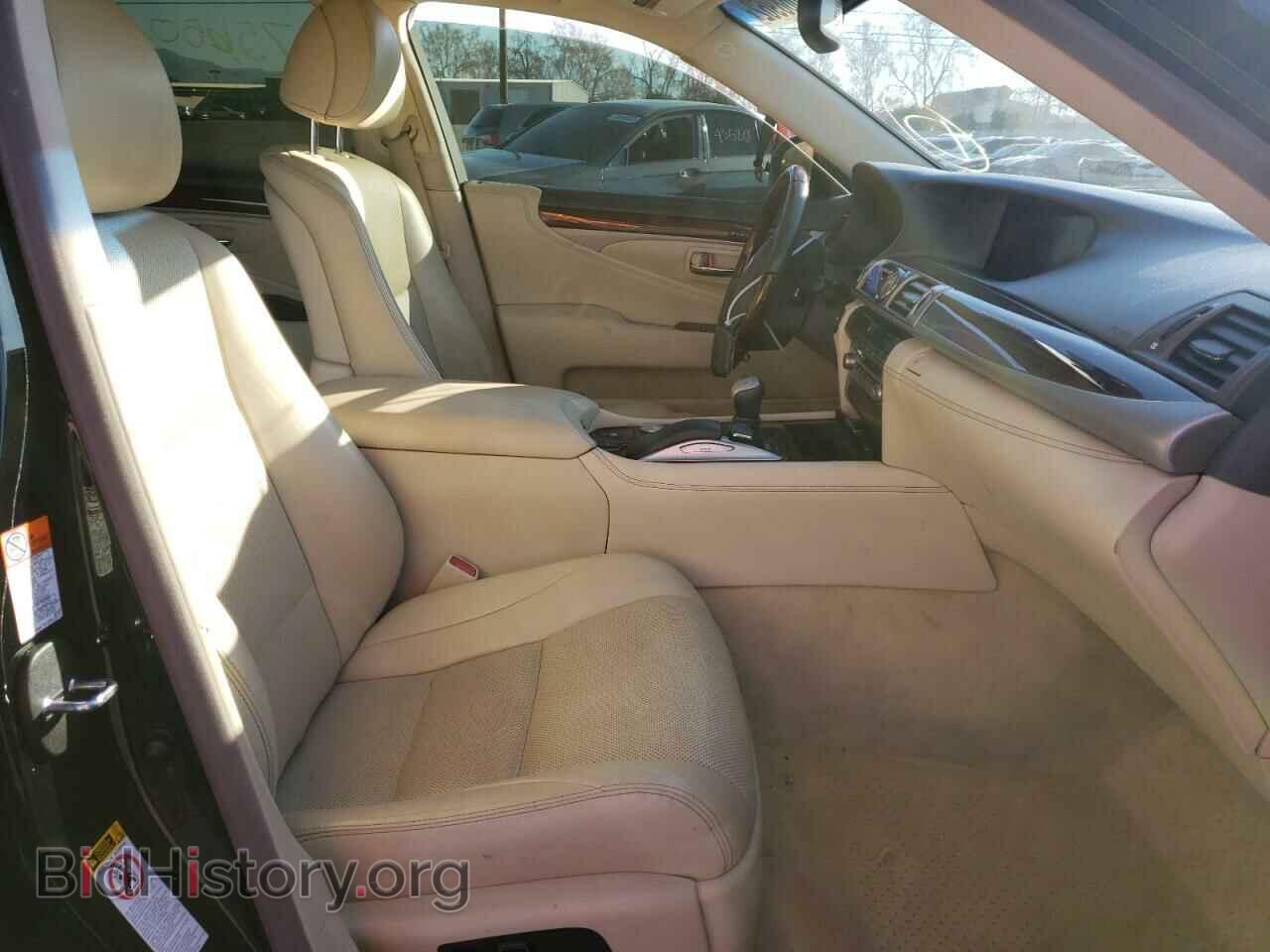 2016 LEXUS LS460 - VIN: JTHGL5EF9G5056076 - Photo 5