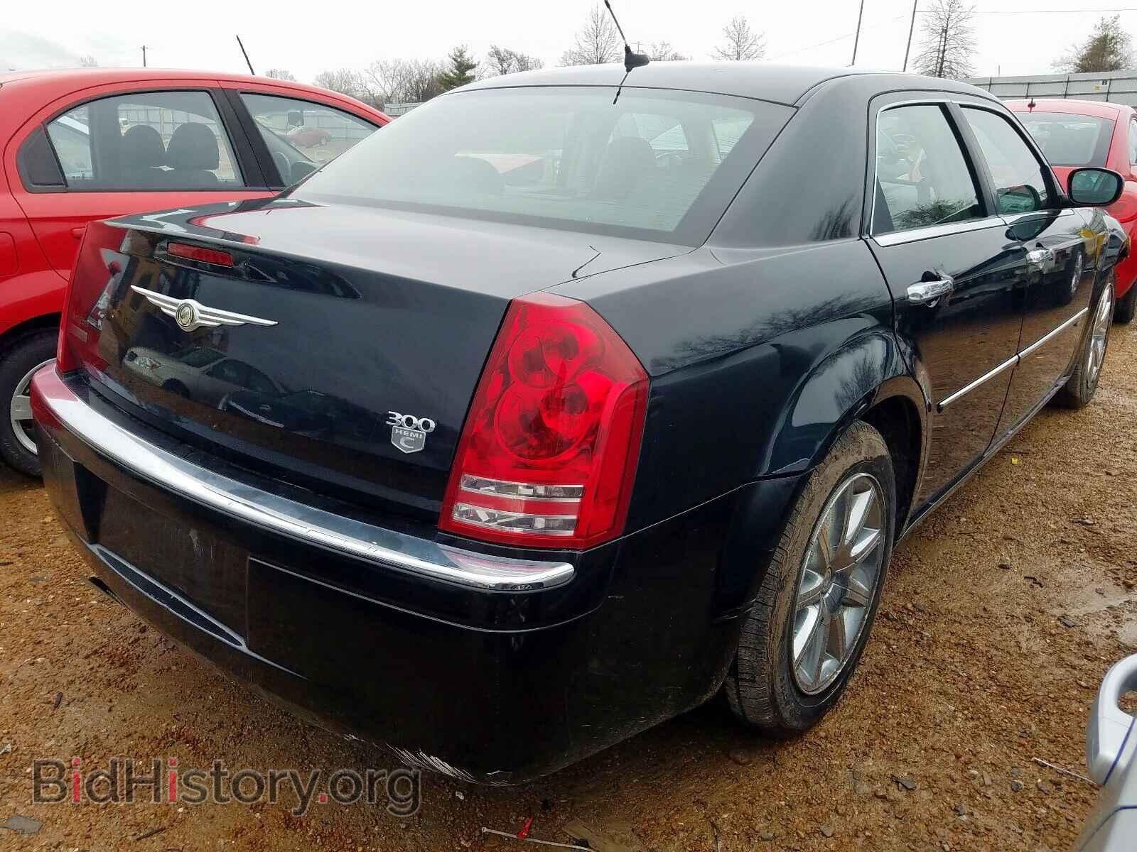2008 CHRYSLER 300 - VIN: 2C3KA63H68H310028 - Фото 4