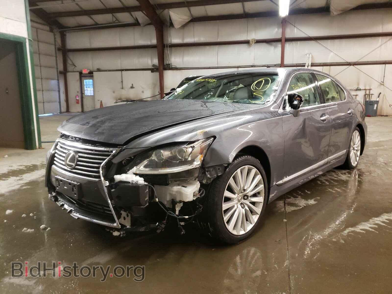 2017 LEXUS LS460 - VIN: JTHCL5EF8H5027653 - Photo 2