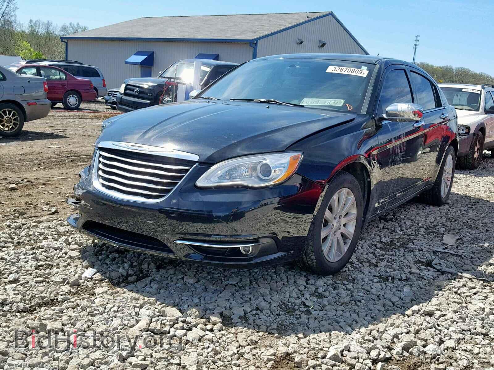 2013 CHRYSLER 200 - VIN: 1C3CCBCG4DN602065 - Photo 2