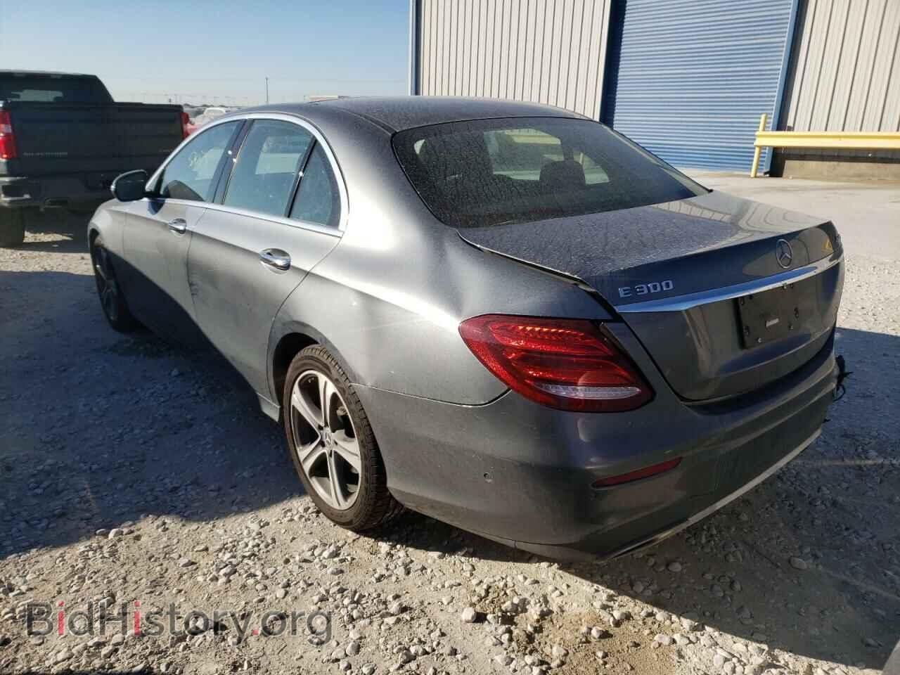 2018 MERCEDES-BENZ E-CLASS - VIN: WDDZF4KB6JA310070 - Фото 3