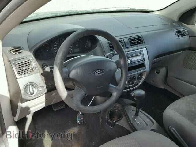 2005 FORD FOCUS - VIN: 3FAFP37N05R120077 - Фото 9