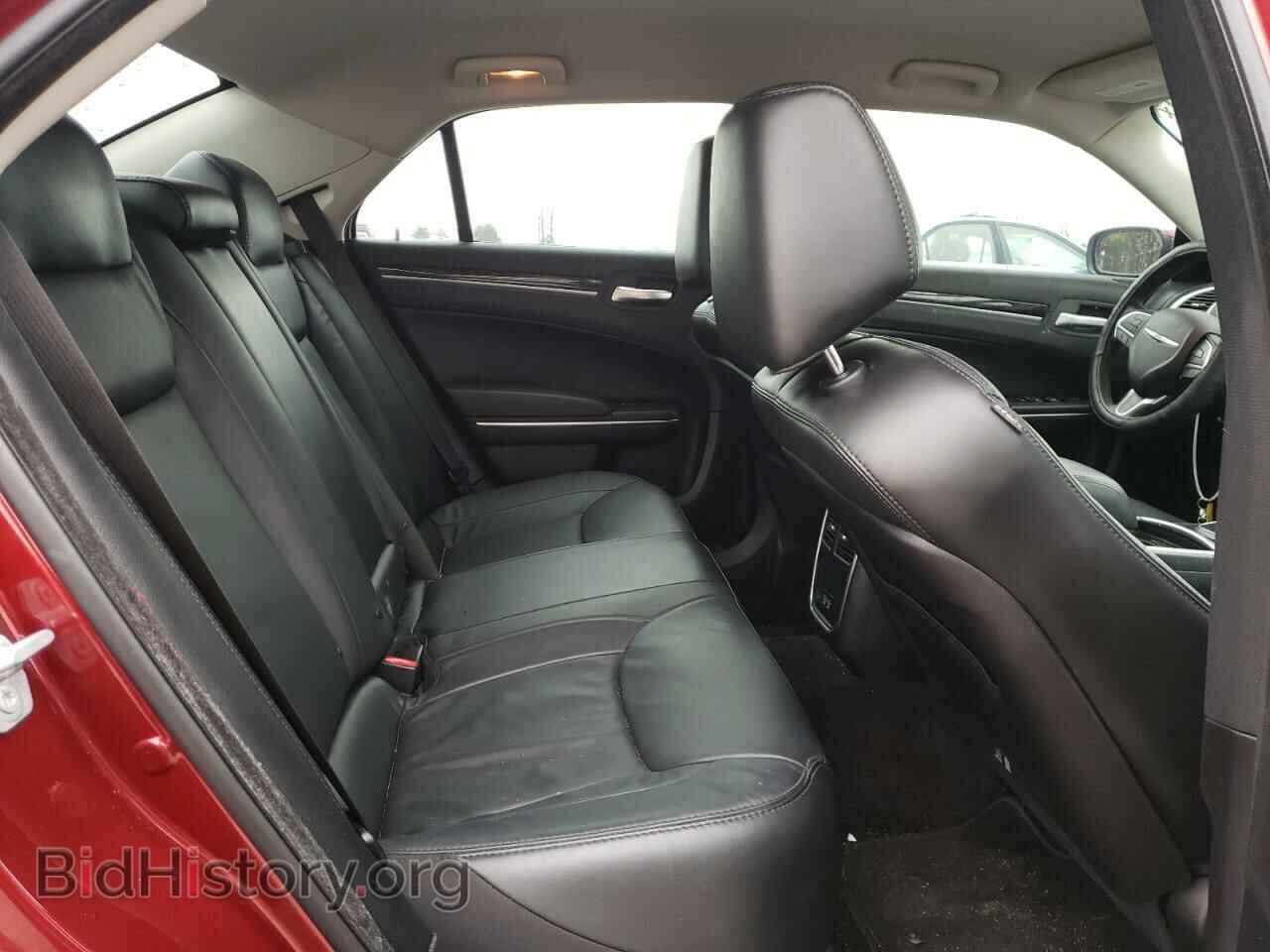 2016 CHRYSLER 300 - VIN: 2C3CCAAG5GH298562 - Фото 6