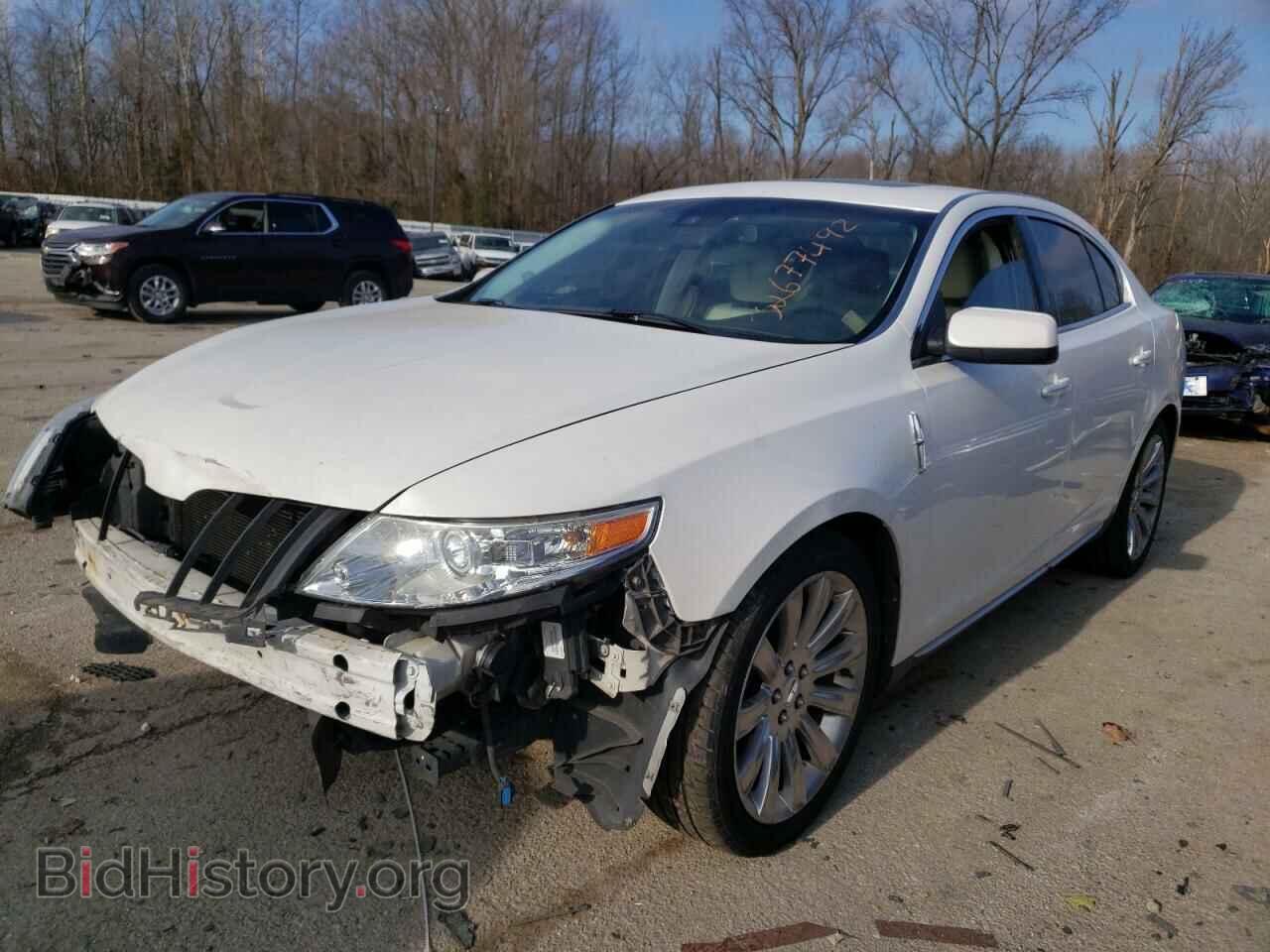 2011 LINCOLN MKS - VIN: 1LNHL9DR9BG605034 - Фото 2