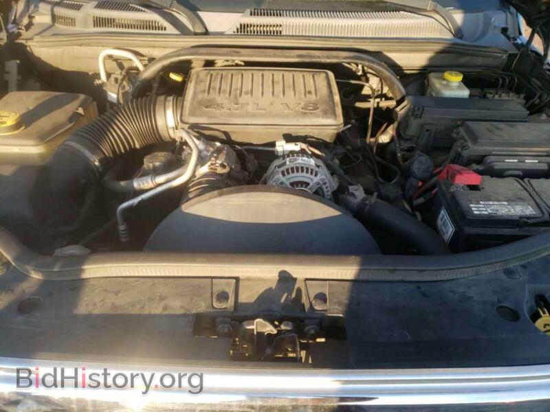 2007 Jeep COMMANDER (VIN 1J8HG58P27C592497) — photo 7 of 10