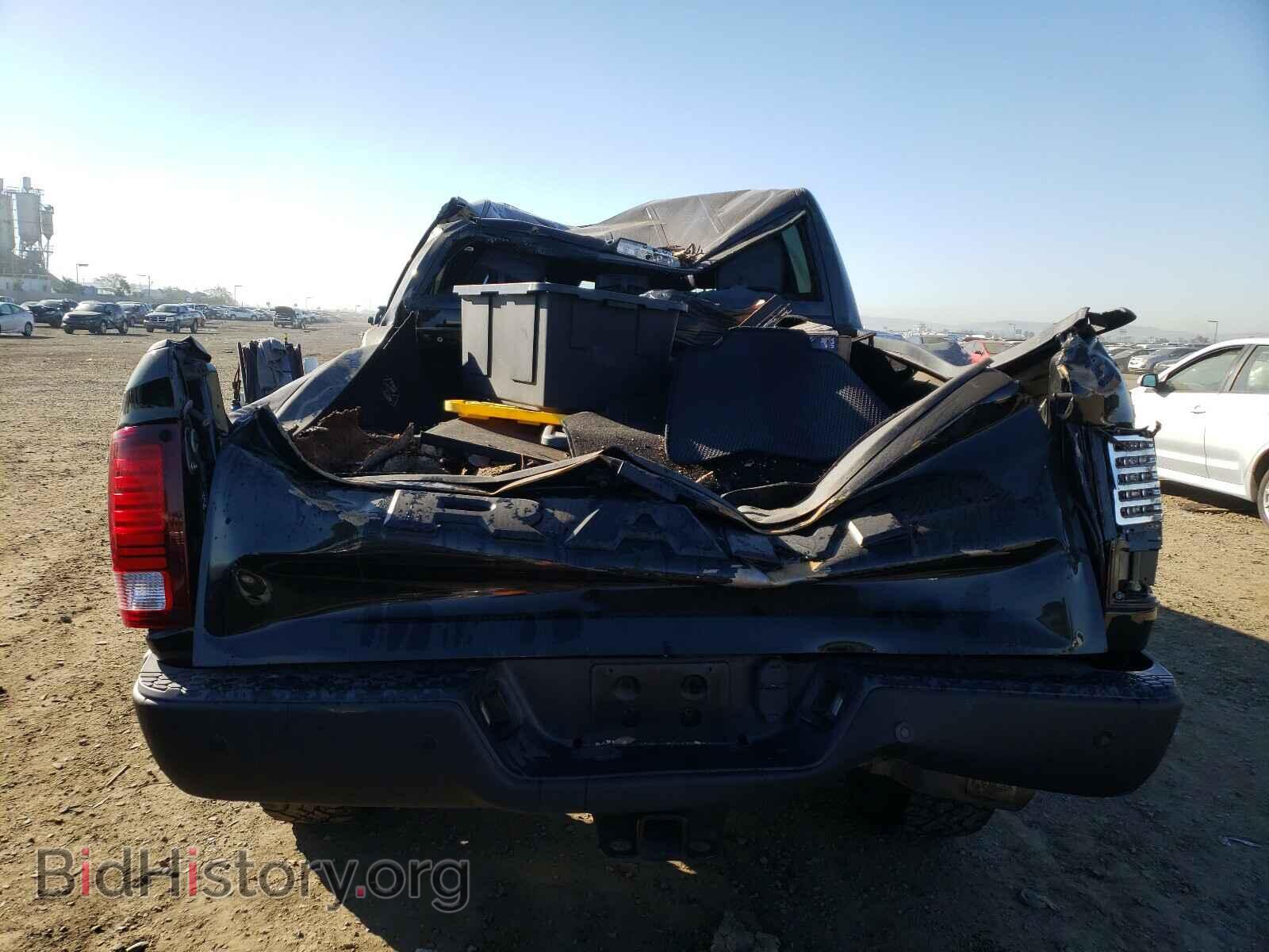 2018 RAM 2500 - VIN: 3C6TR5EJ7JG150452 - Photo 9