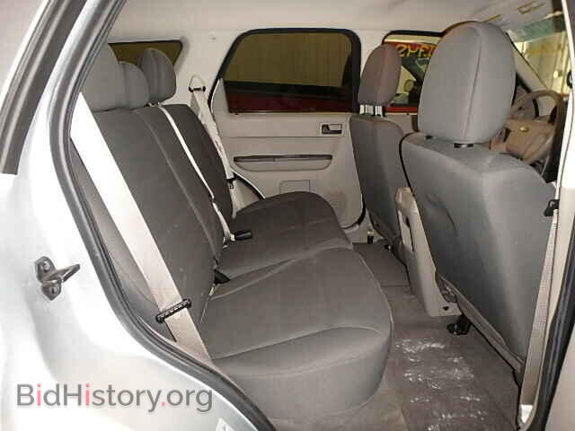 2011 FORD ESCAPE - VIN: 1FMCU9C76BKA94046 - Photo 6