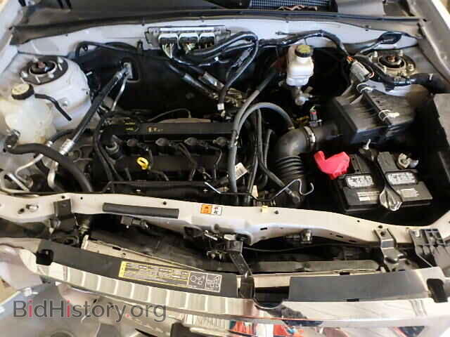 2011 FORD ESCAPE - VIN: 1FMCU9C76BKA94046 - Photo 7