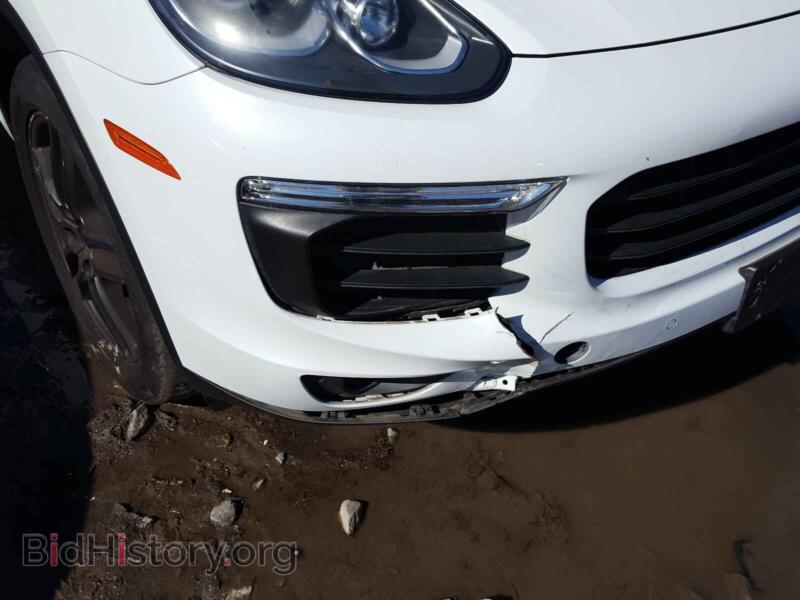 2016 Porsche CAYENNE (VIN WP1AA2A20GLA06319) — фото 9 из 10