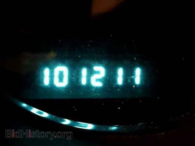 2011 CHRYSLER 200 - VIN: 1C3BC2FB1BN569423 - Фото 8